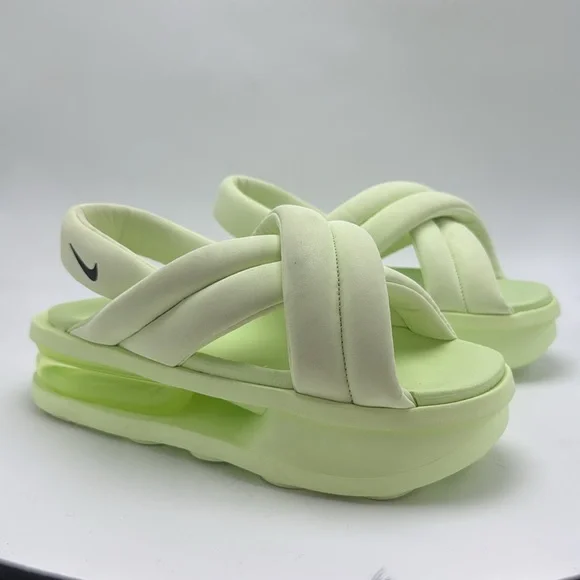 Nike
Air Max Isla "Barely Volt" sandals green size 9 women’s - Picture 2 of 6